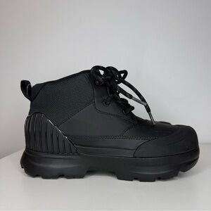UGG Neumel x Hybrid Rain Ankle Boots Black Chukka Boot Shoes Women’s Size 7 NEW